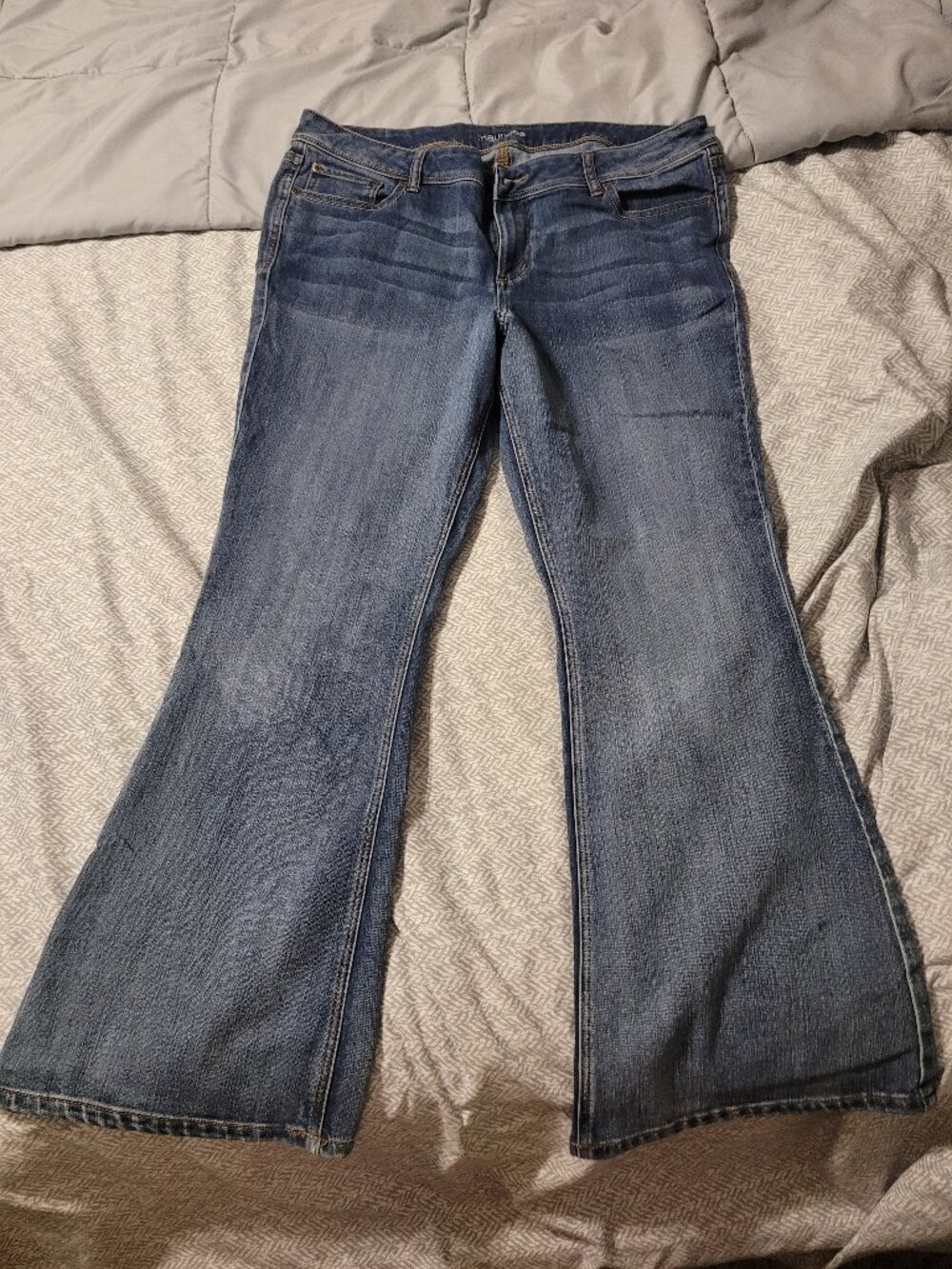 Maurices Flare Jeans Sz 18